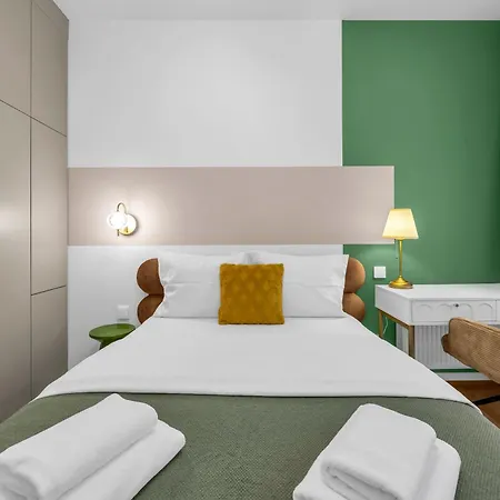 Namyslowska Superior By Bookinghost *