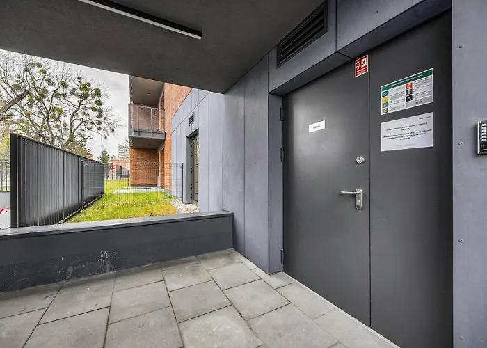 Namyslowska Superior By Bookinghost * Varšava